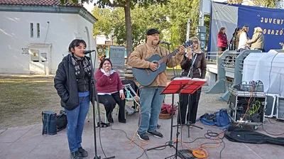La jornada estuvo animada por el coro de la Iglesia Santiago Apóstol.