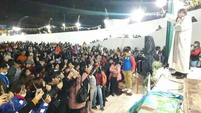 Como cierre, los jóvenes participaron de la tradicional Misa de los Jóvenes en el templete.