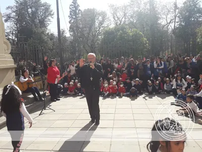 Mons. Vicente Bokalic los recibió en el atrio de la Catedral y les impartió la bendición.