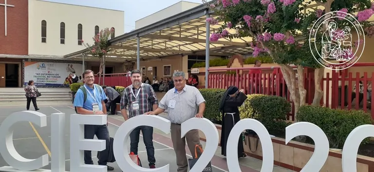 Directivos de colegios diocesanos participaron del CIEC en Chile