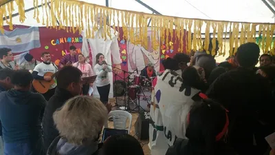 El coro animó con cantos las dos jornadas.