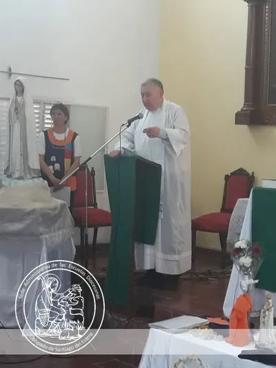 El Padre Álvarez celebró la misa de cierre del Jardín Nuestra Señora del Rosario de Fátima.